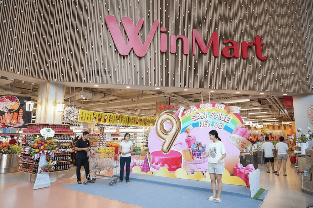Visitors can easily spot Winmart stores along main streets